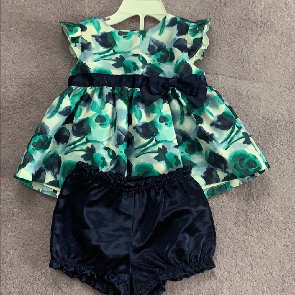 Gymboree Dressed Up floral top and shorts